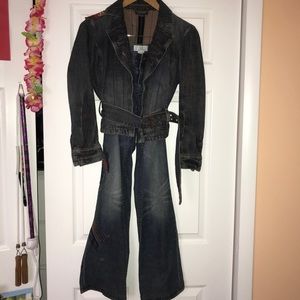 ARMANI EXCHANGE TWO-PIECE SUIT